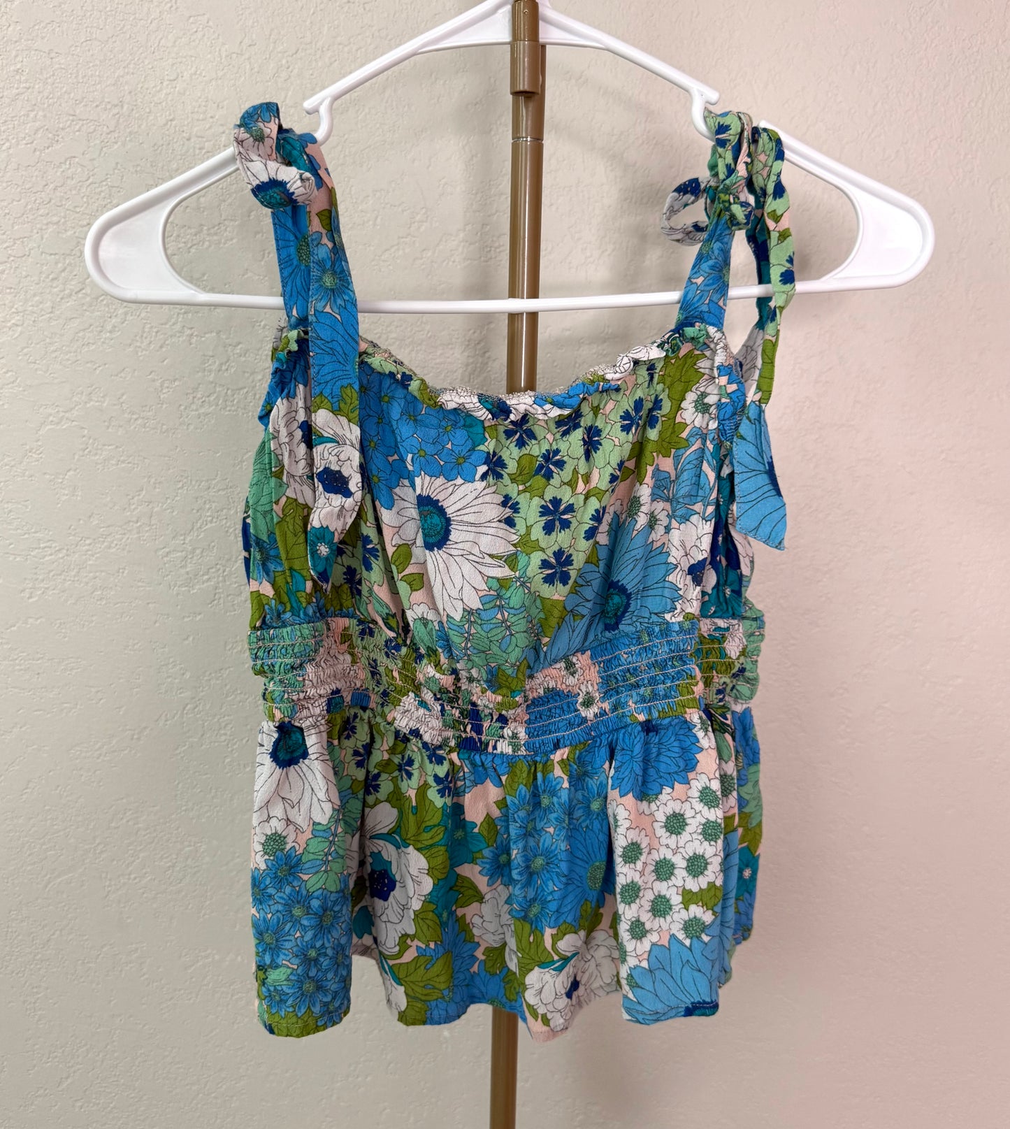 Lovestitch Boutique Cropped Top - Small