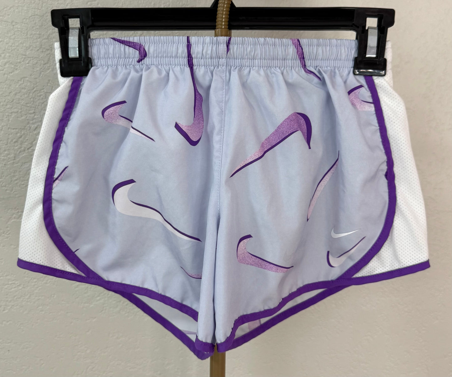 Nike Shorts - Youth Medium