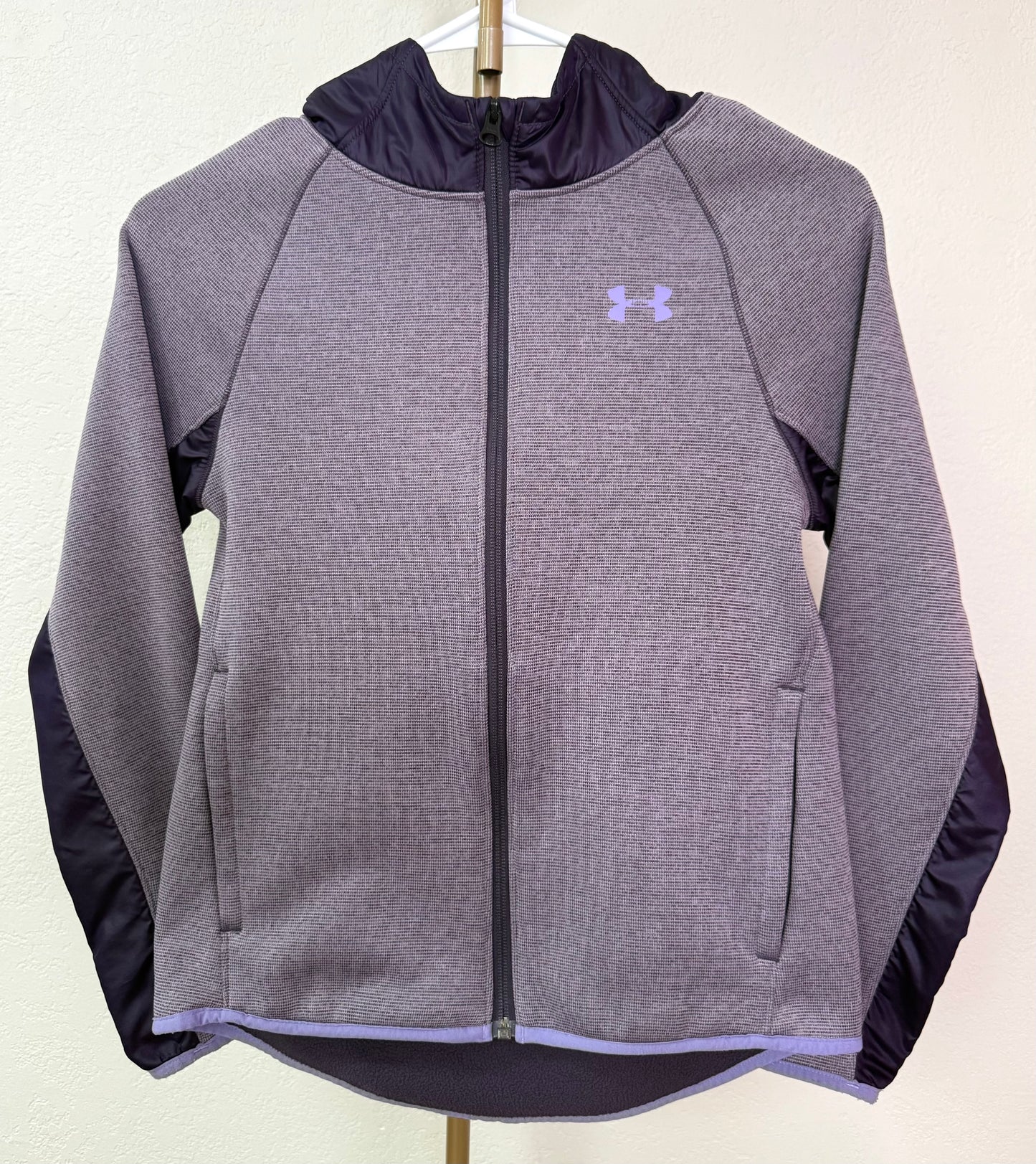 Under Armour Jacket With Hoodie - Youth Medium