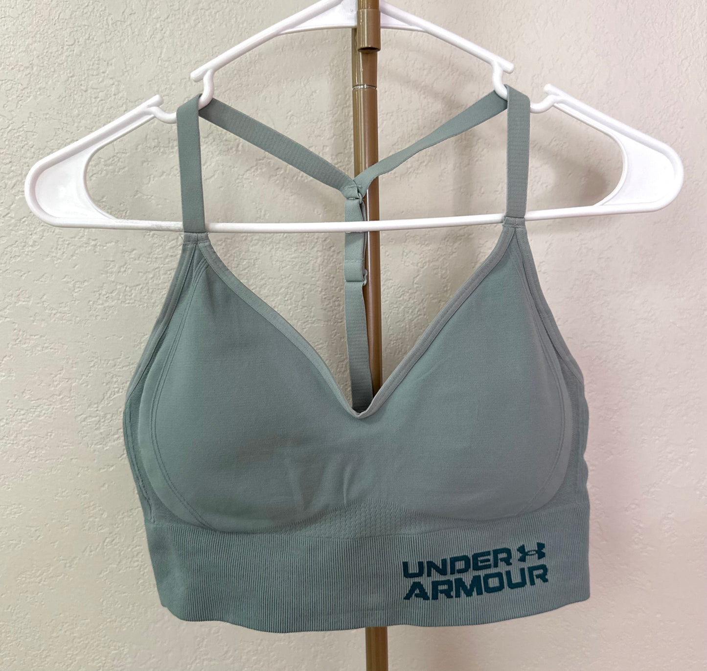 Under Armour Sports Bra - Large (With Padding)