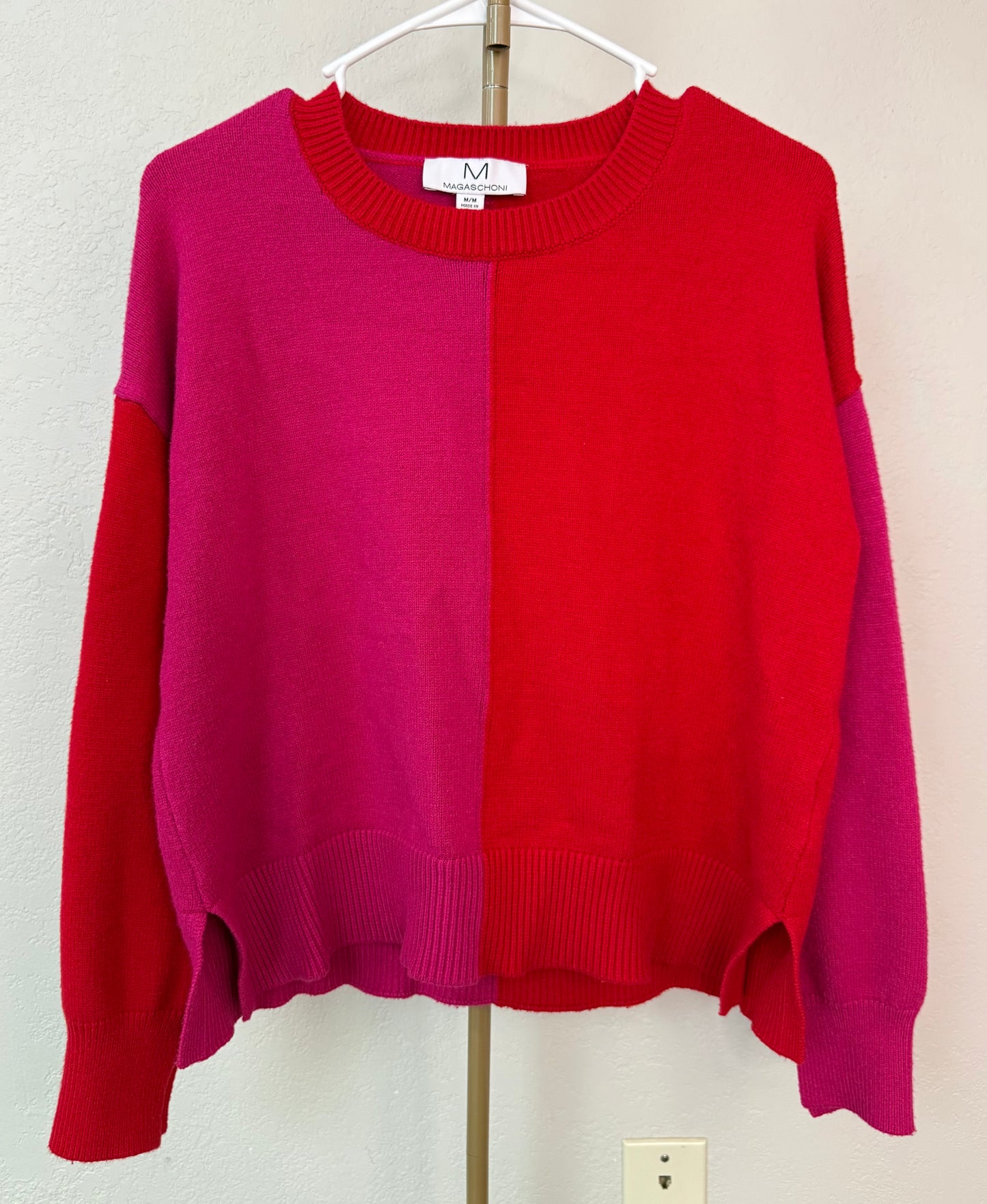 Magaschoni Sweater - Medium