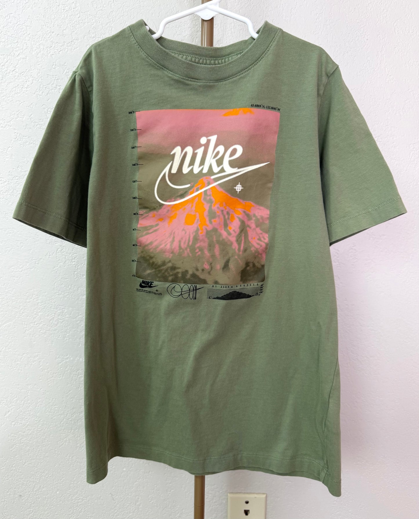Nike Tee - Youth Large
