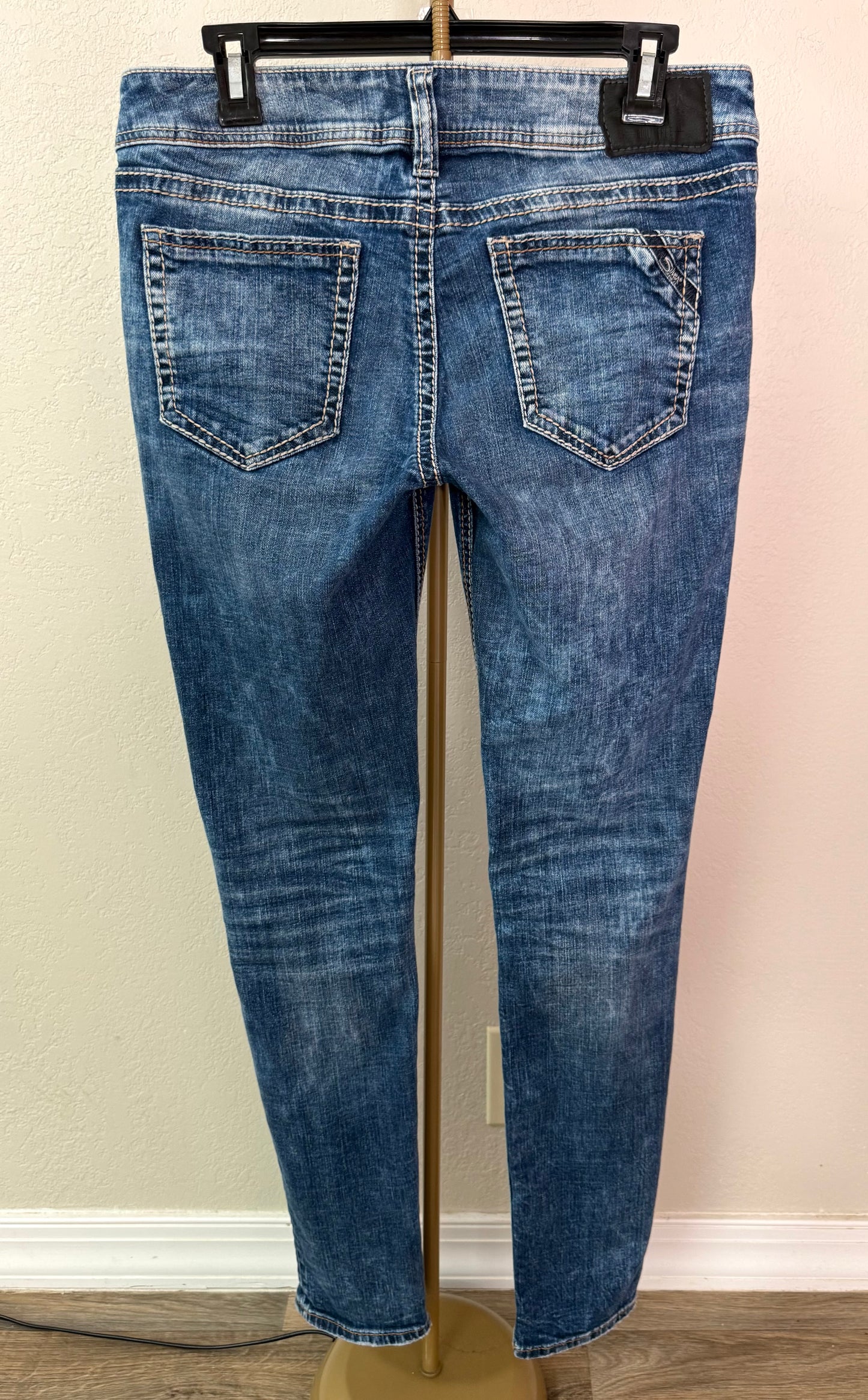 Women's Silver Jeans Elyse Mid Skinny Jeans - W28/L31 ($98 Retail Price)