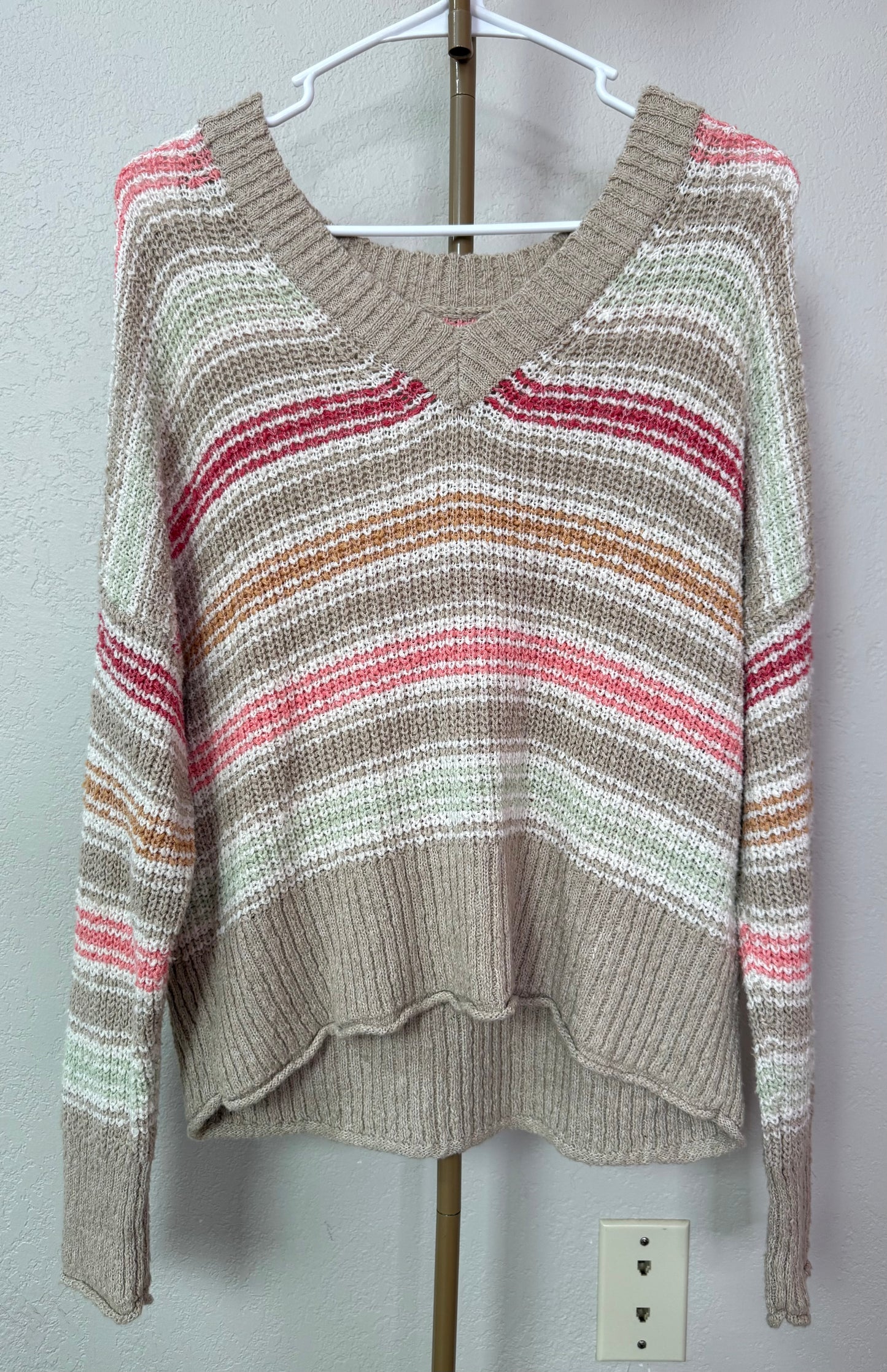 American Eagle Sweater - Small