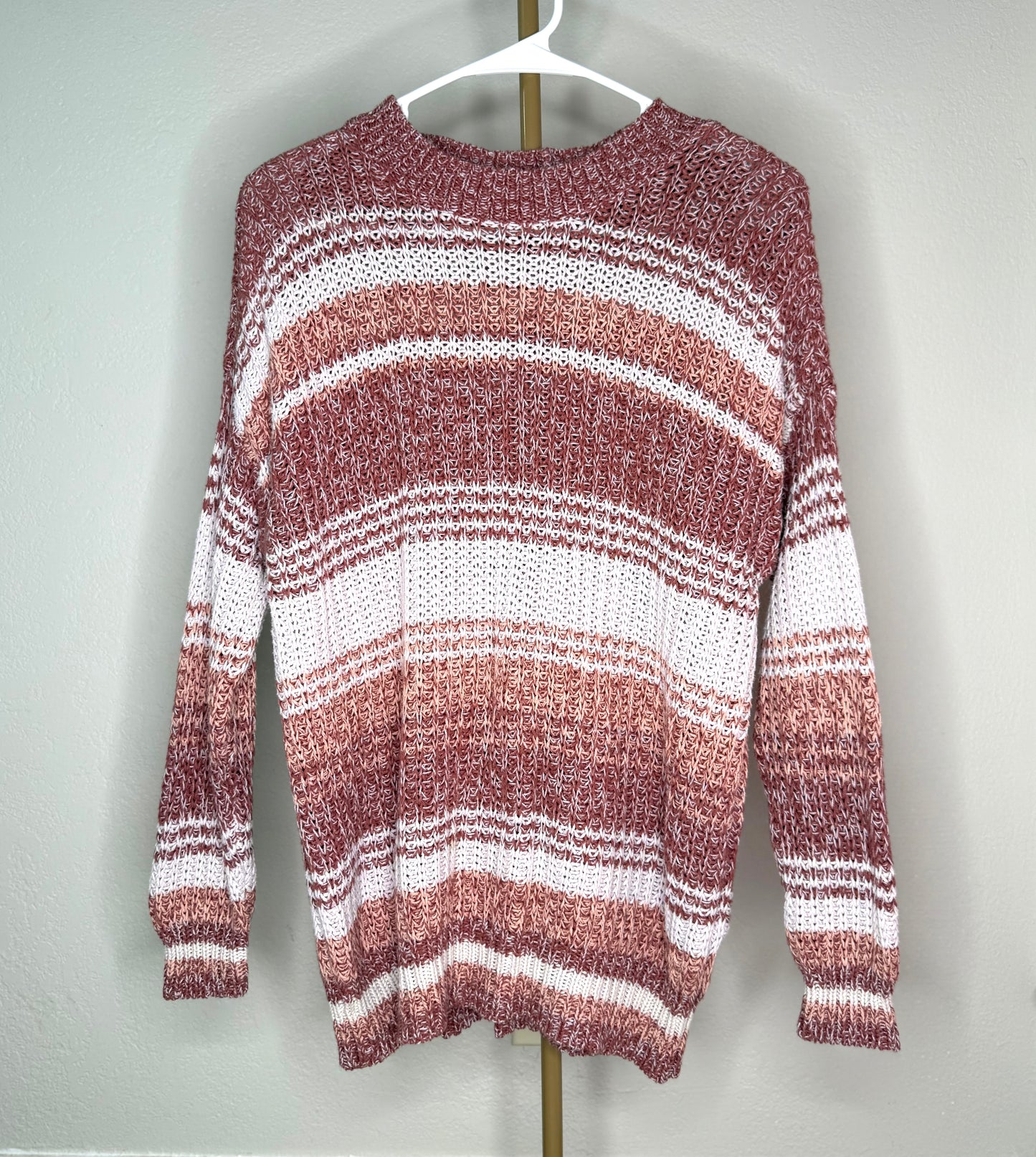 American Eagle Sweater - XS (XS/Small Fit)