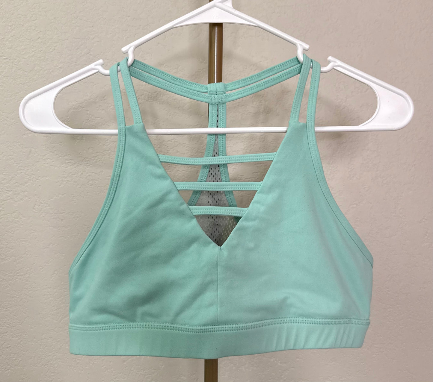 Zyia Sports Bra - XXL (No Padding)