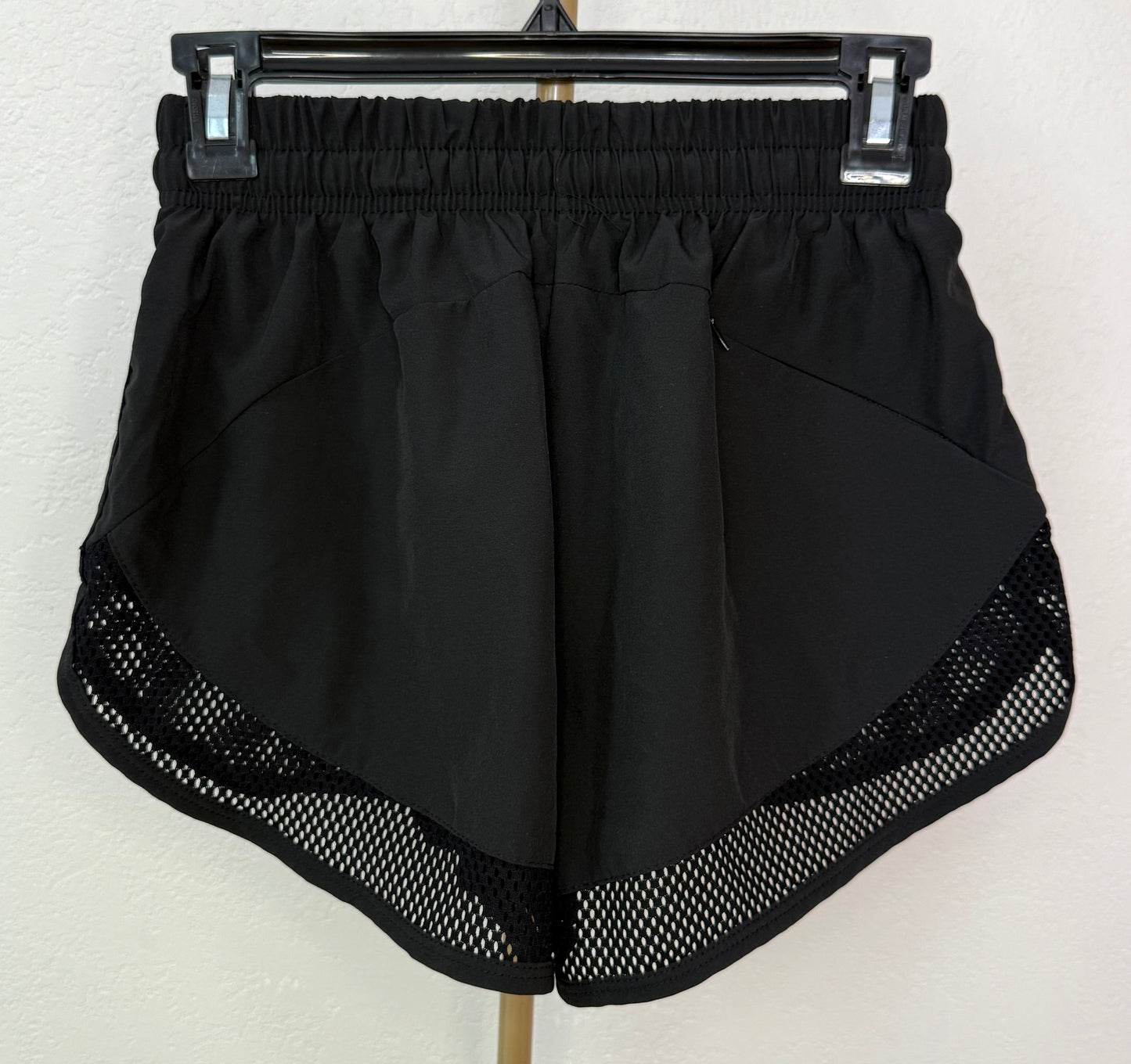 Cali Shorts - Small (Pocket On The Back)