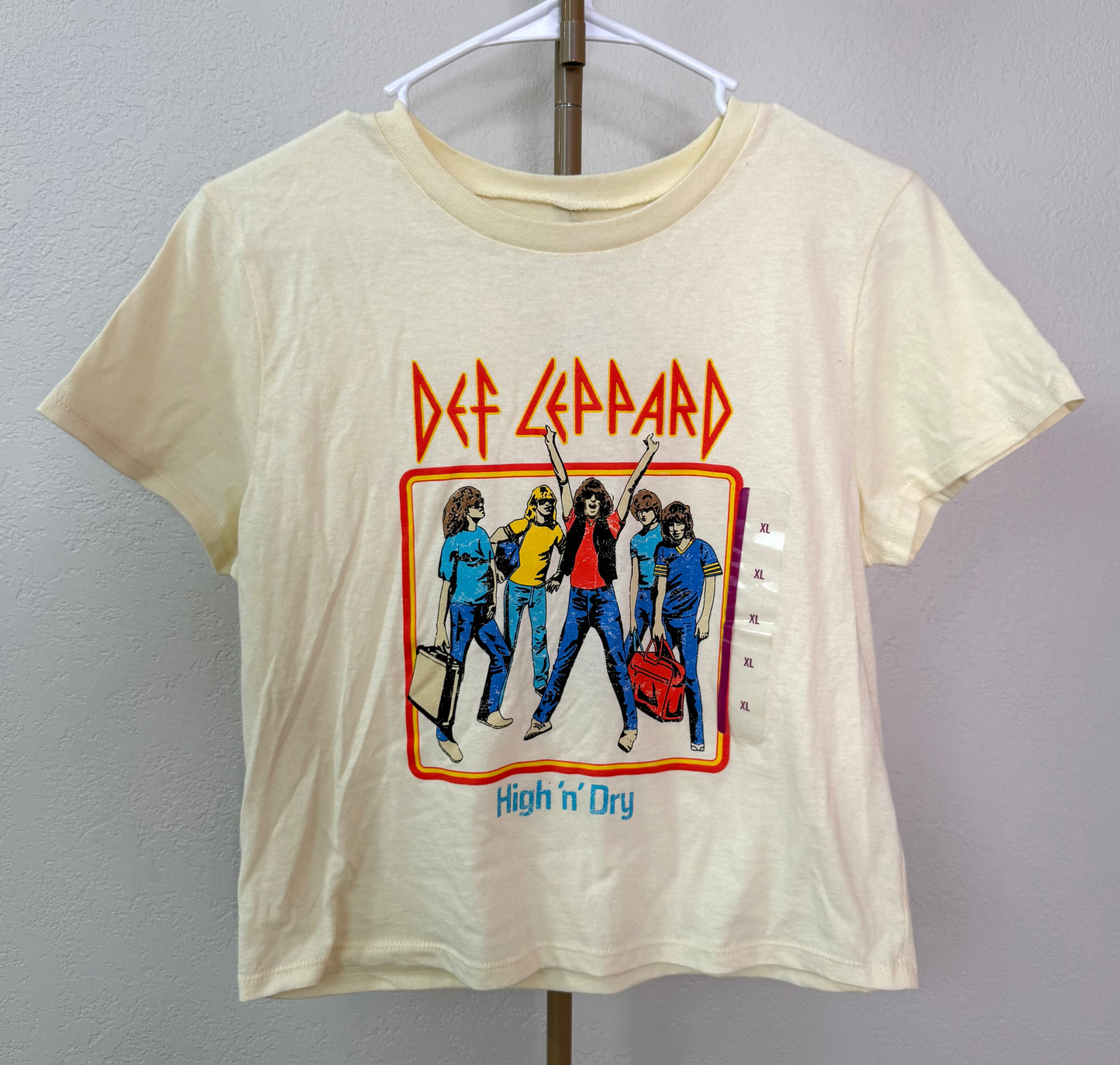 NWT Def Leppard Cropped Tee - Yourh XL (Fits Like A Women's Small )