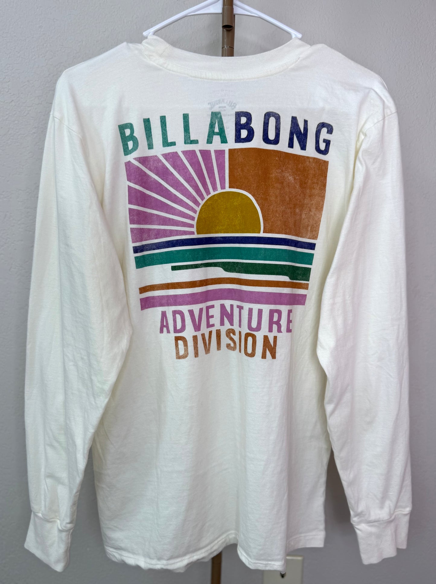 Billabong Long Sleeve Tee - Medium