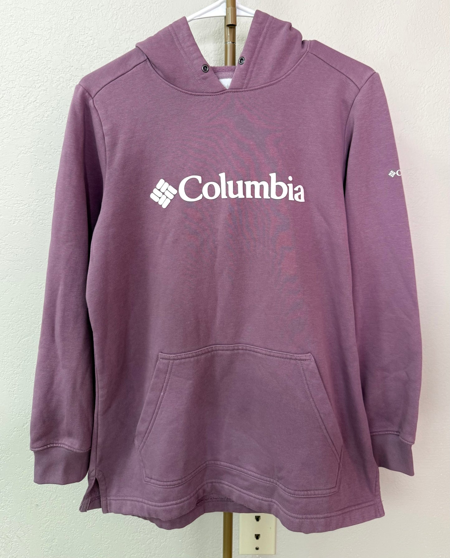 Columbia Hoodie - Medium (No Drawstrings)