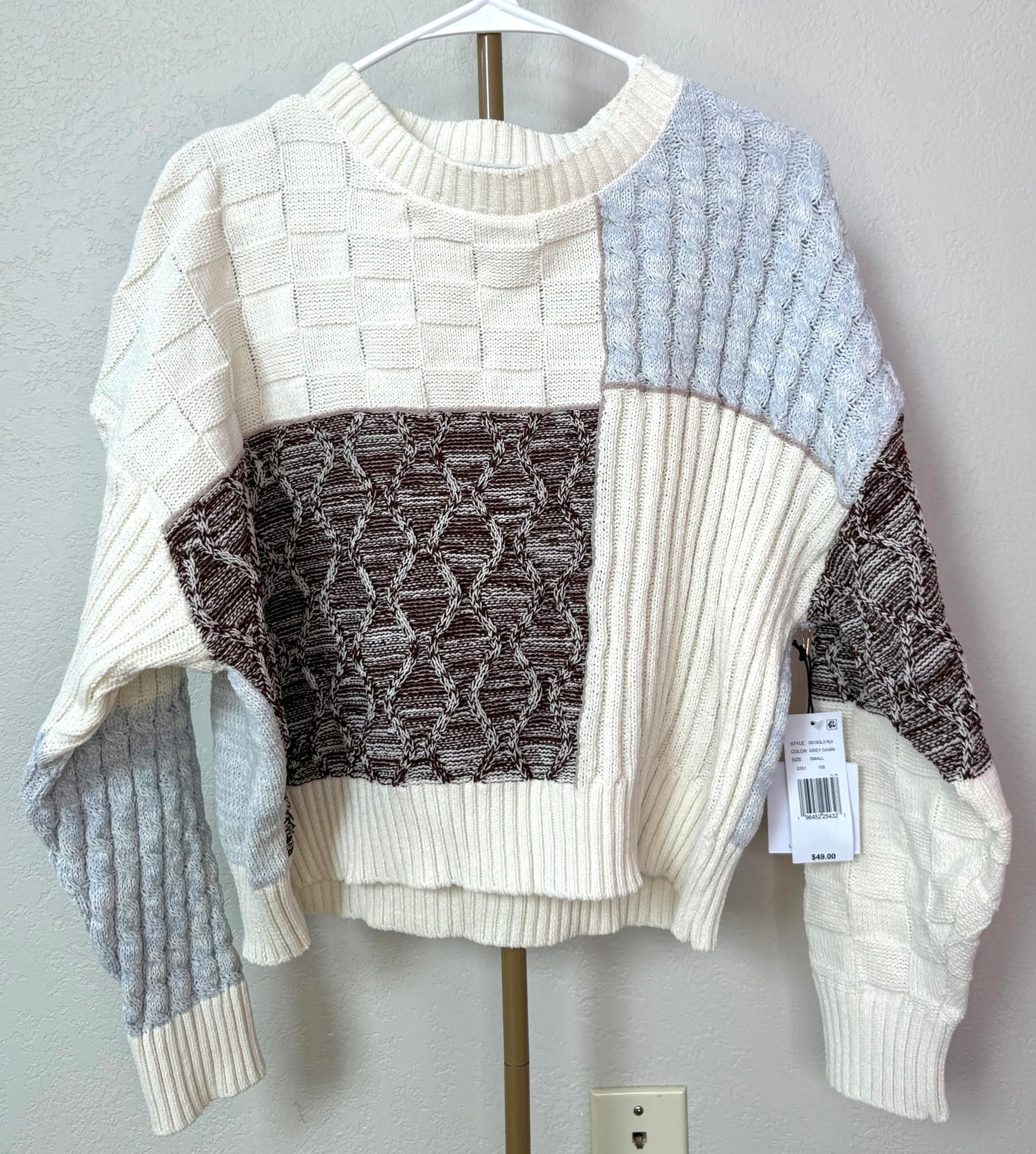 NWT Originality Boutique Sweater - Small ($49 Tag Attached)