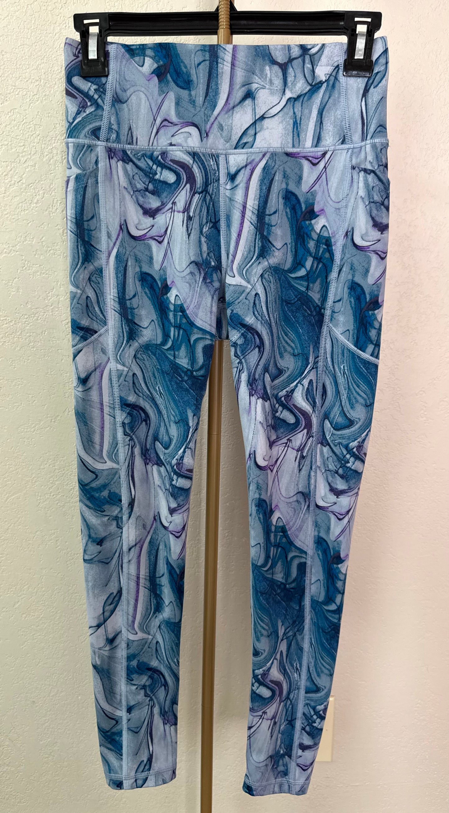 Victoria's Secret Leggings - Small