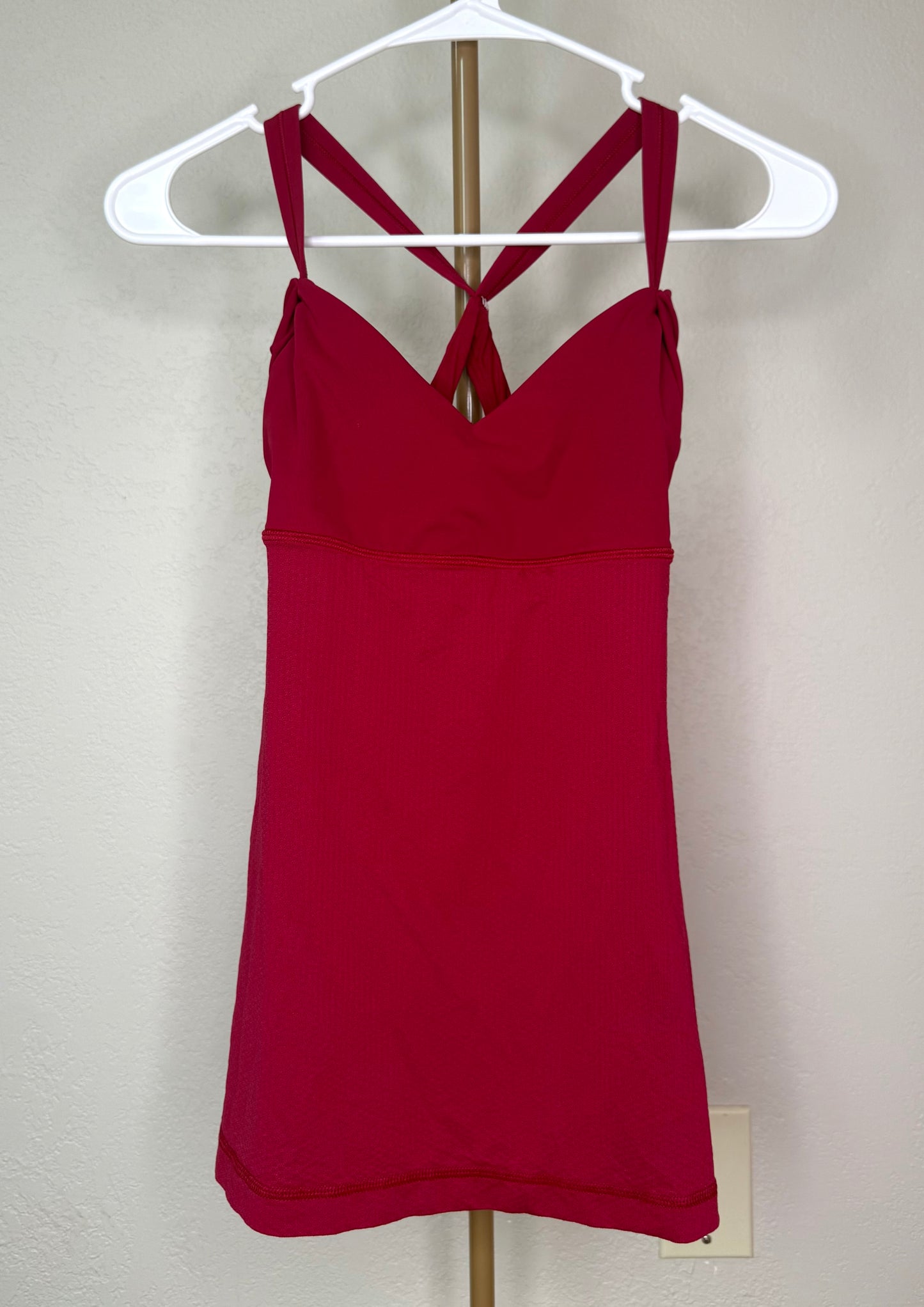 Lululemon Tank - Size 6 (Built In Sports Bra - No Padding)