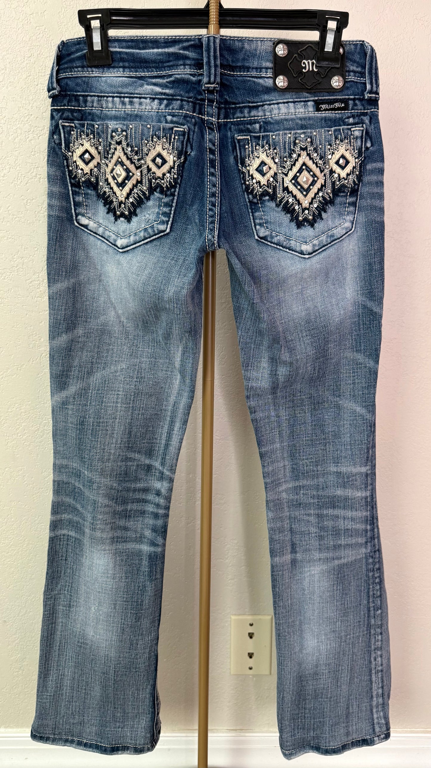 Miss Me Jeans - Size 25 (29 Inch Inseam)