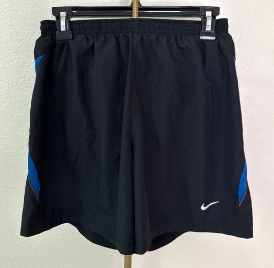 Men's Nike Shorts - Small
