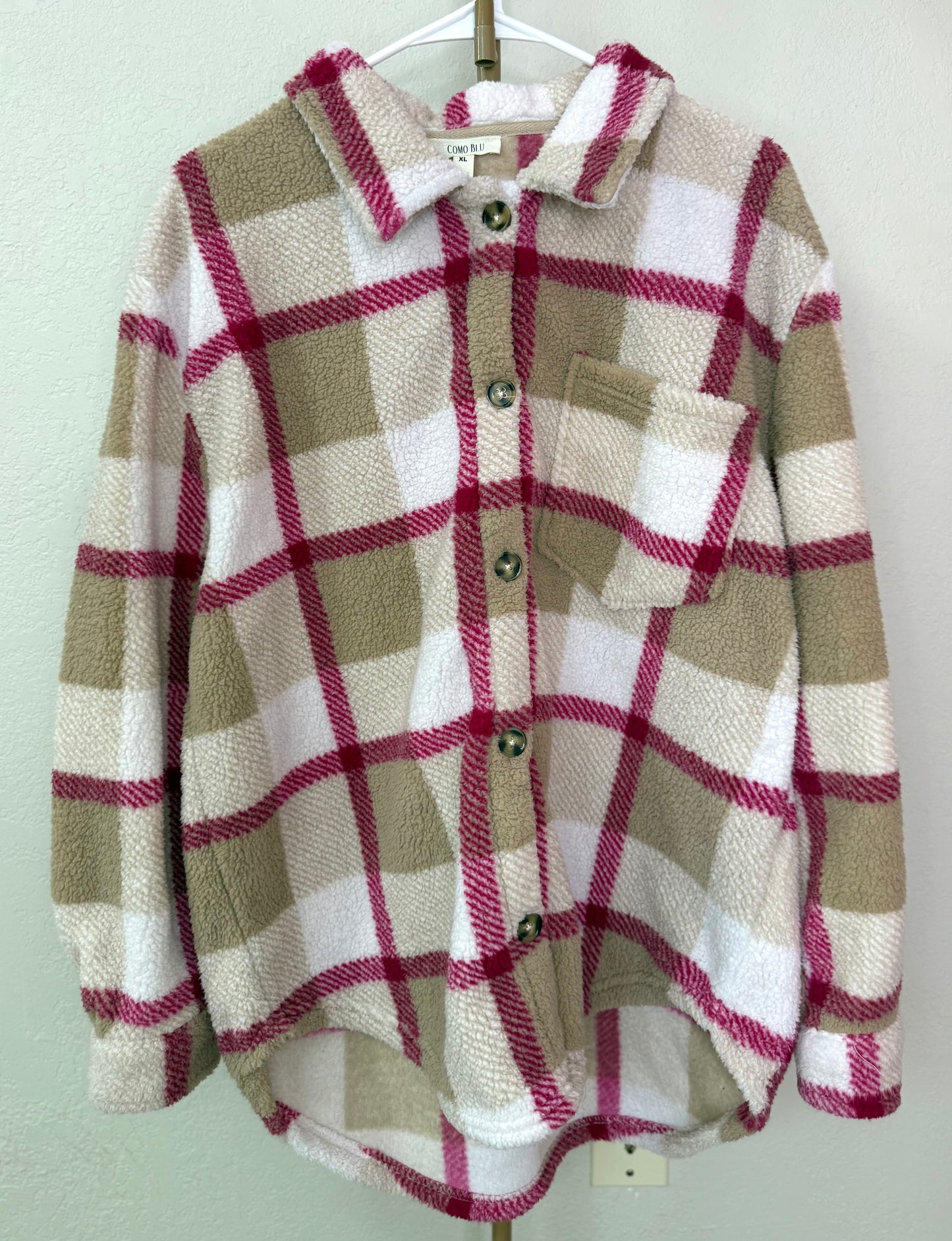Como Blu Boutique Button Up - XL