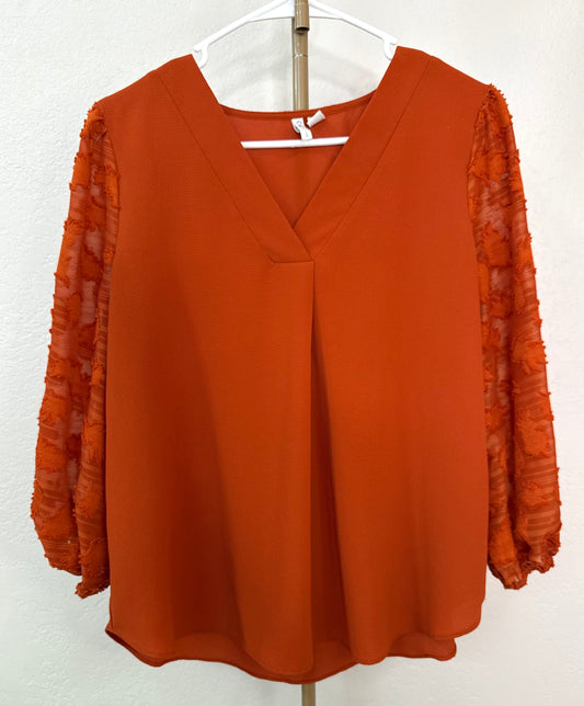Cato's Top - Small (See Second Picture For Leaves Detailing)
