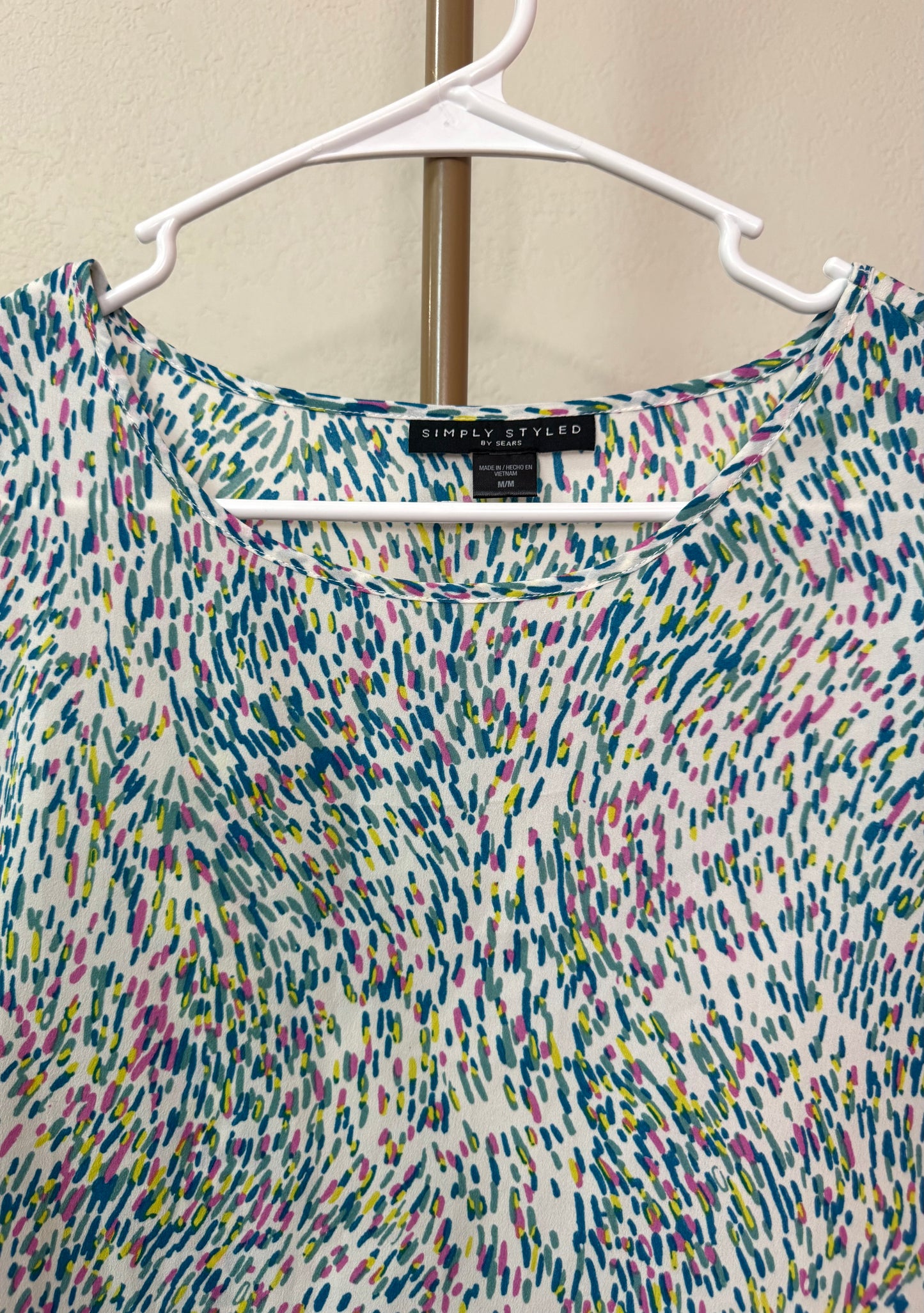 Simply Styled Top - Medium