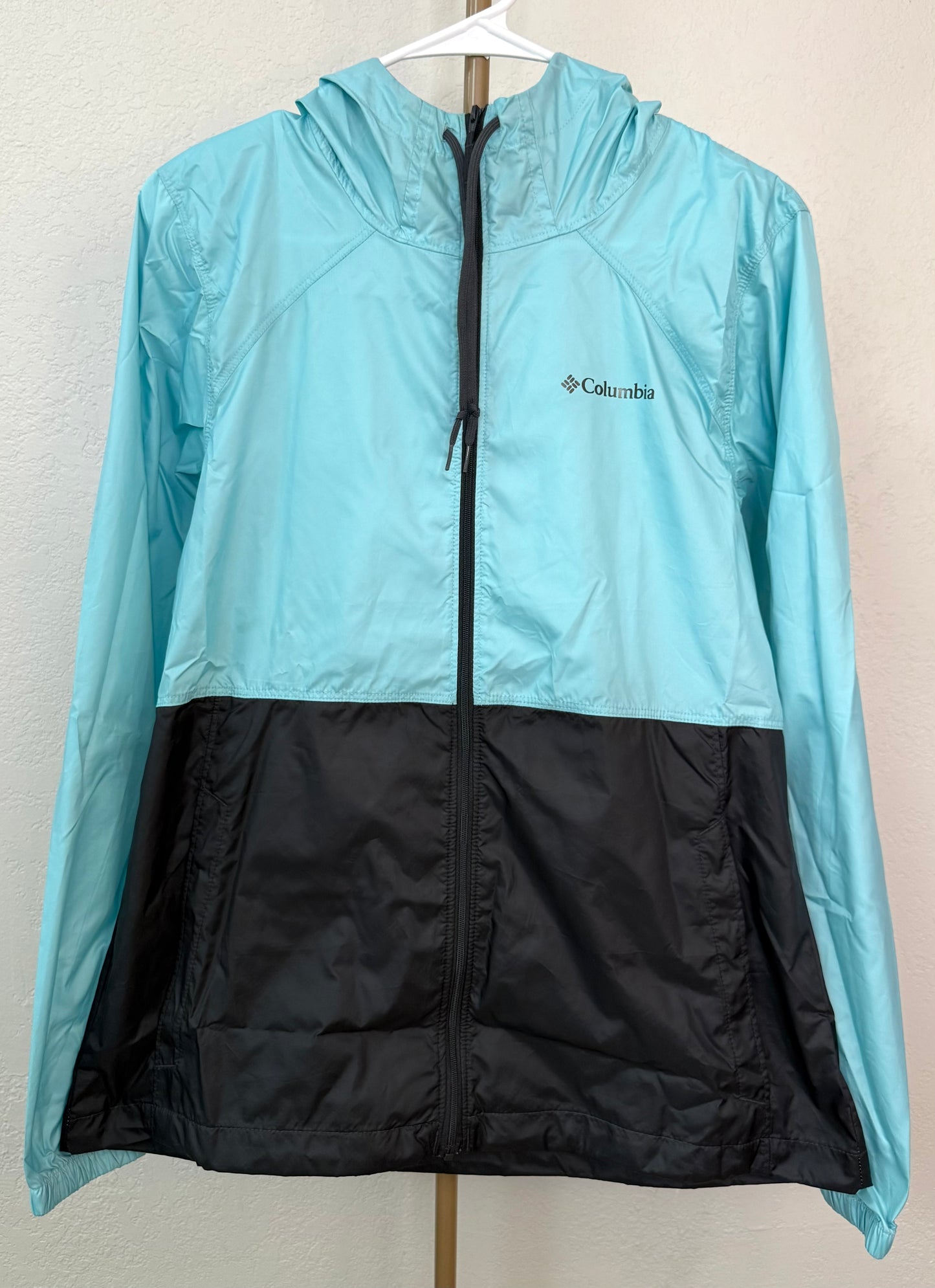 Columbia Windbreaker - Small
