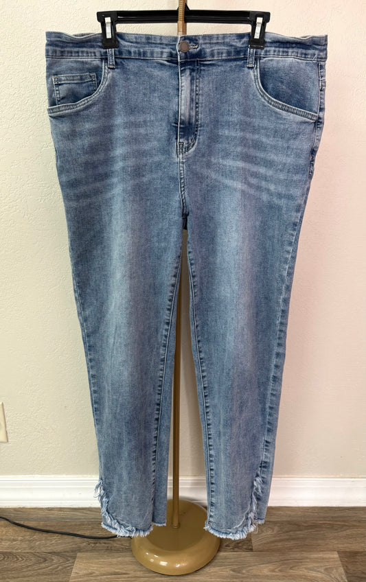 Coco + Carmen Boutique Skinny Jeans - XXL (Size Chart Says 18-20 - Retails Around $90)