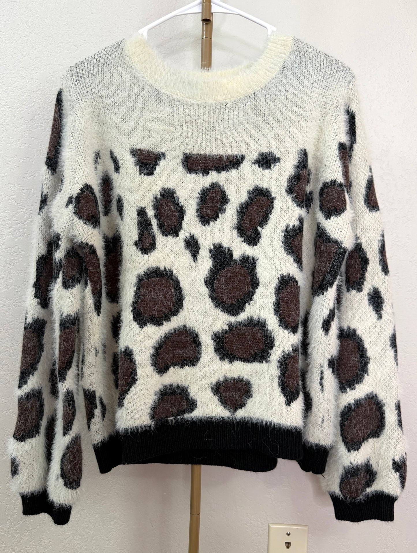 Boutique Leopard Print Sweater - Small (Oversized - Medium Fit - So Soft)