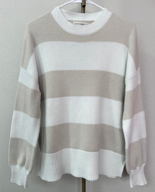 Moon & Madison Boutique Sweater - Large