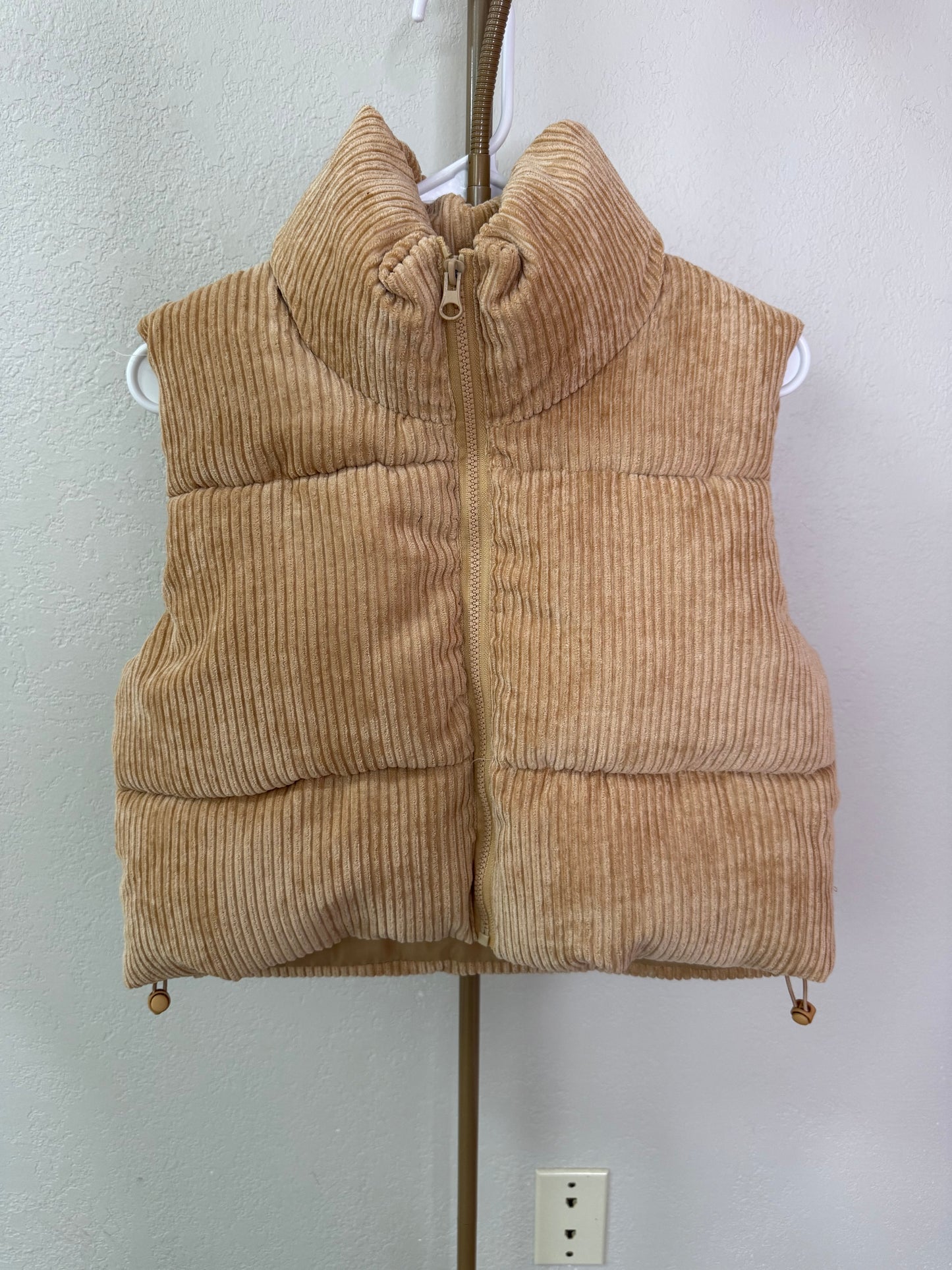 Cropped Puffer Vest - Small