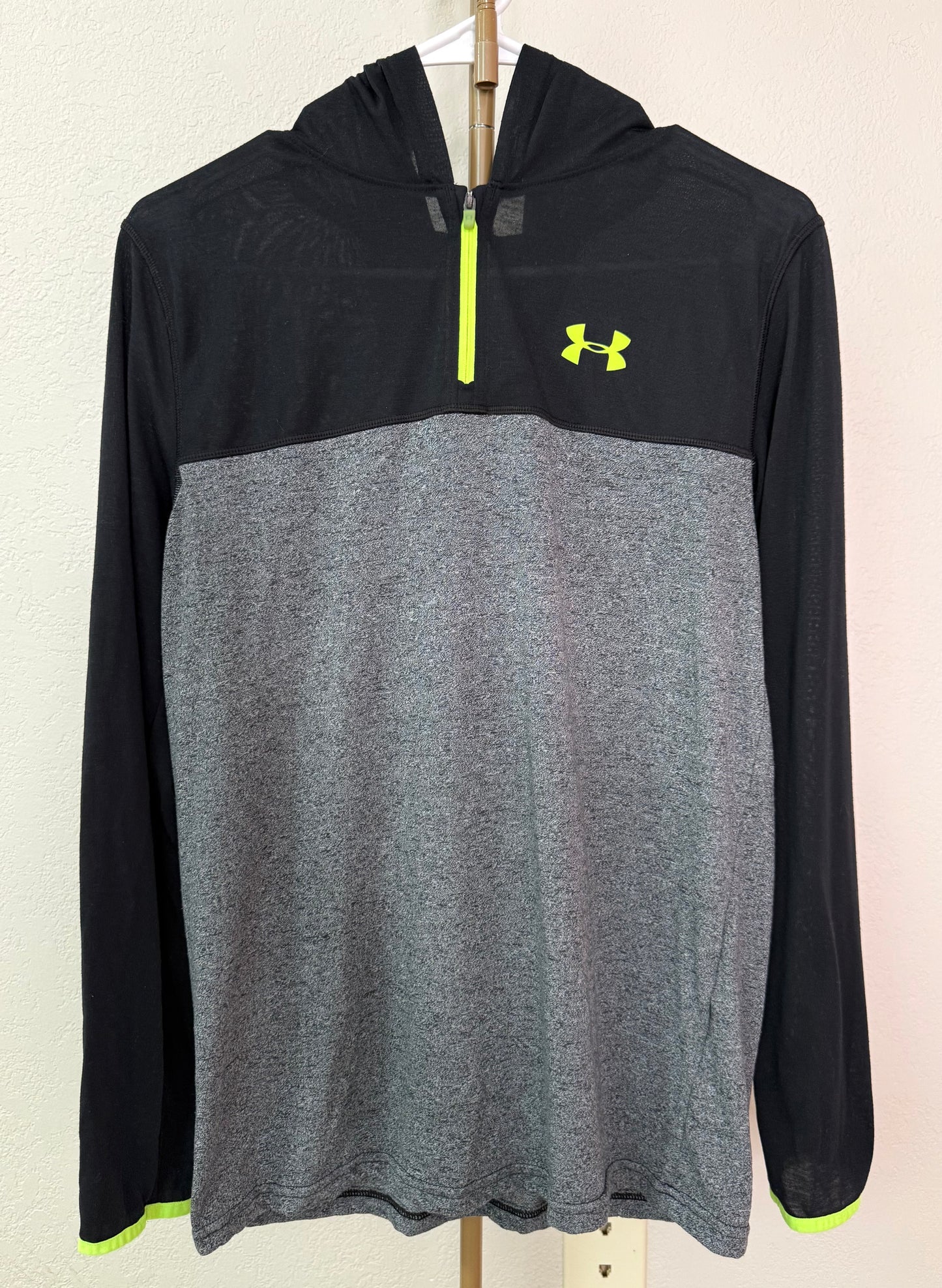 Under Armour Jacket - Youth XL