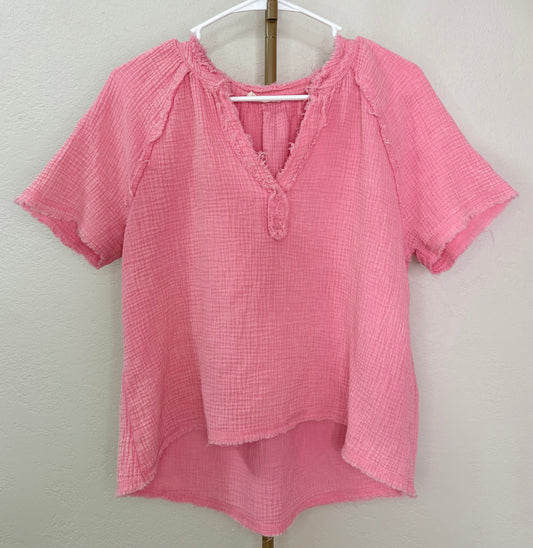 New In Distressed Boutique Top - Medium