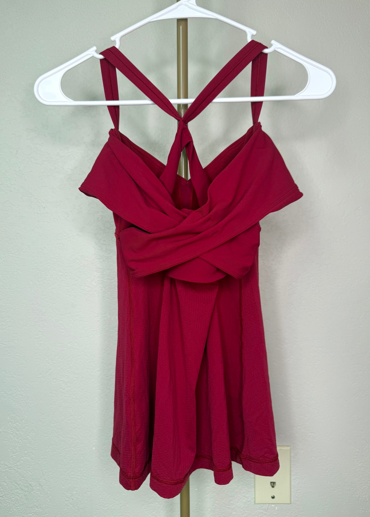 Lululemon Tank - Size 6 (Built In Sports Bra - No Padding)