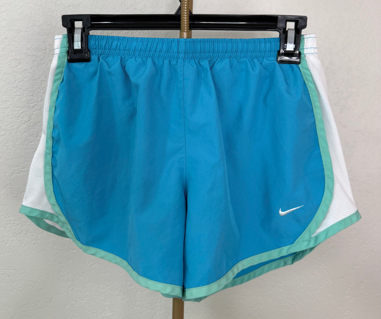 Nike Shorts - Youth Large