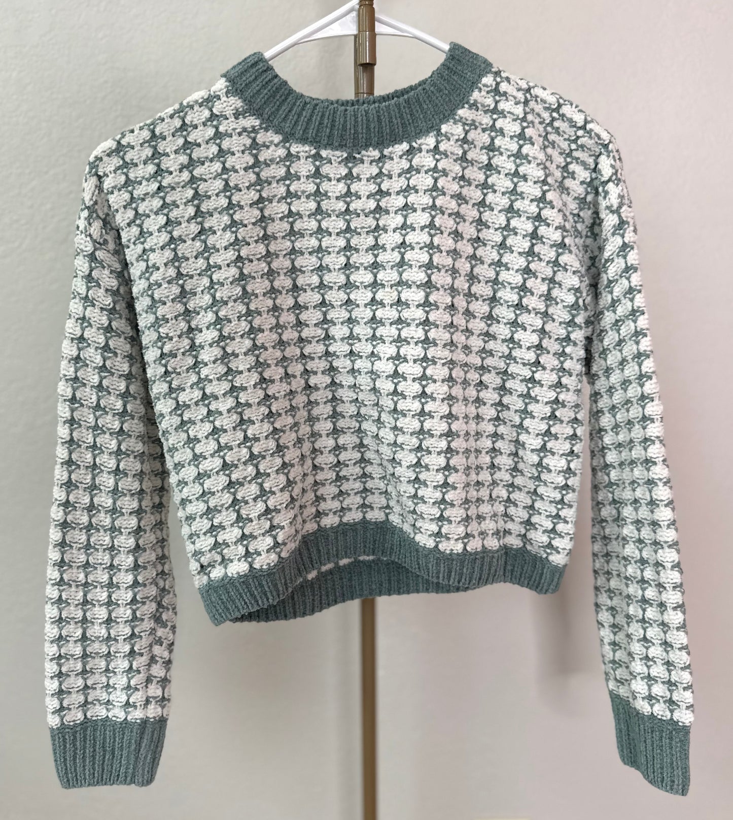 Pink Republic Sweater - Youth Medium