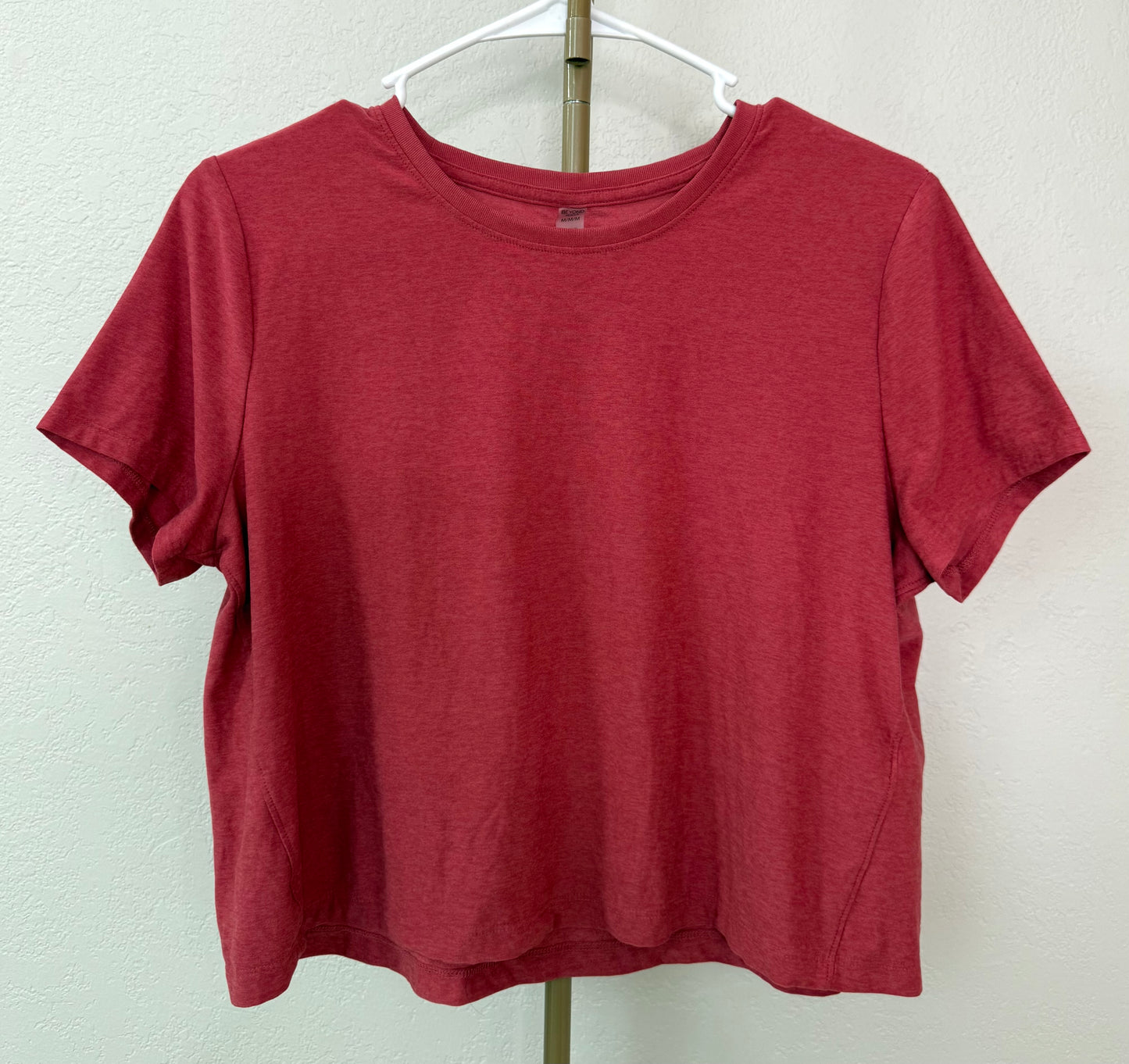 Beyond Yoga Top - Medium ($66 Retail - Slightly Cropped - So Soft)