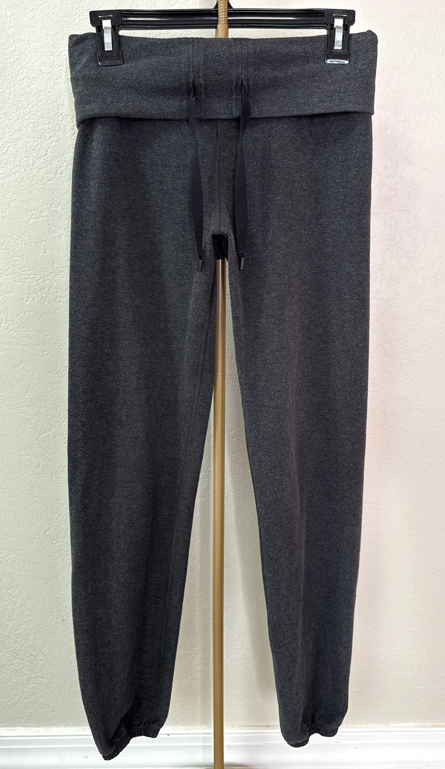 Lululemon Joggers - Small Fit (Well Loved)