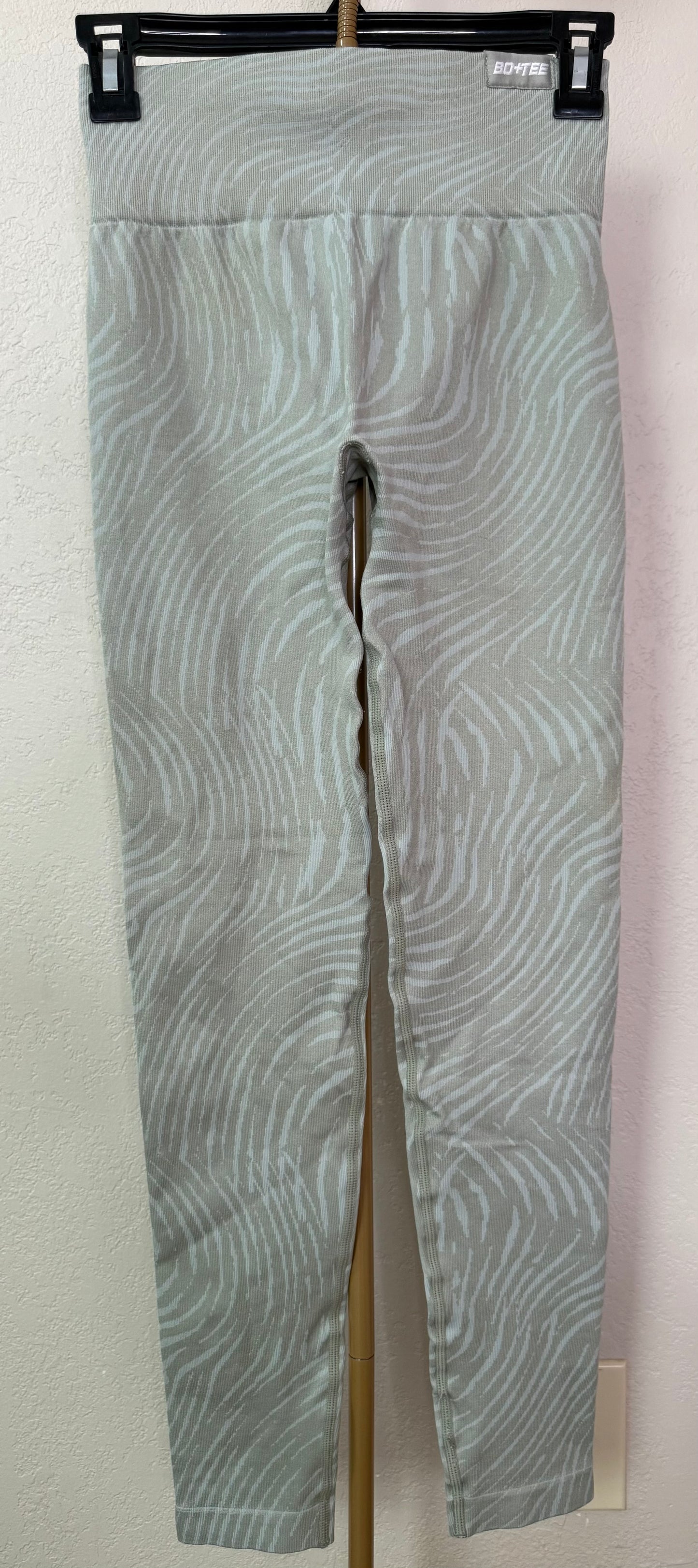 Bo+Tee Leggings - Small ($72 Retail)