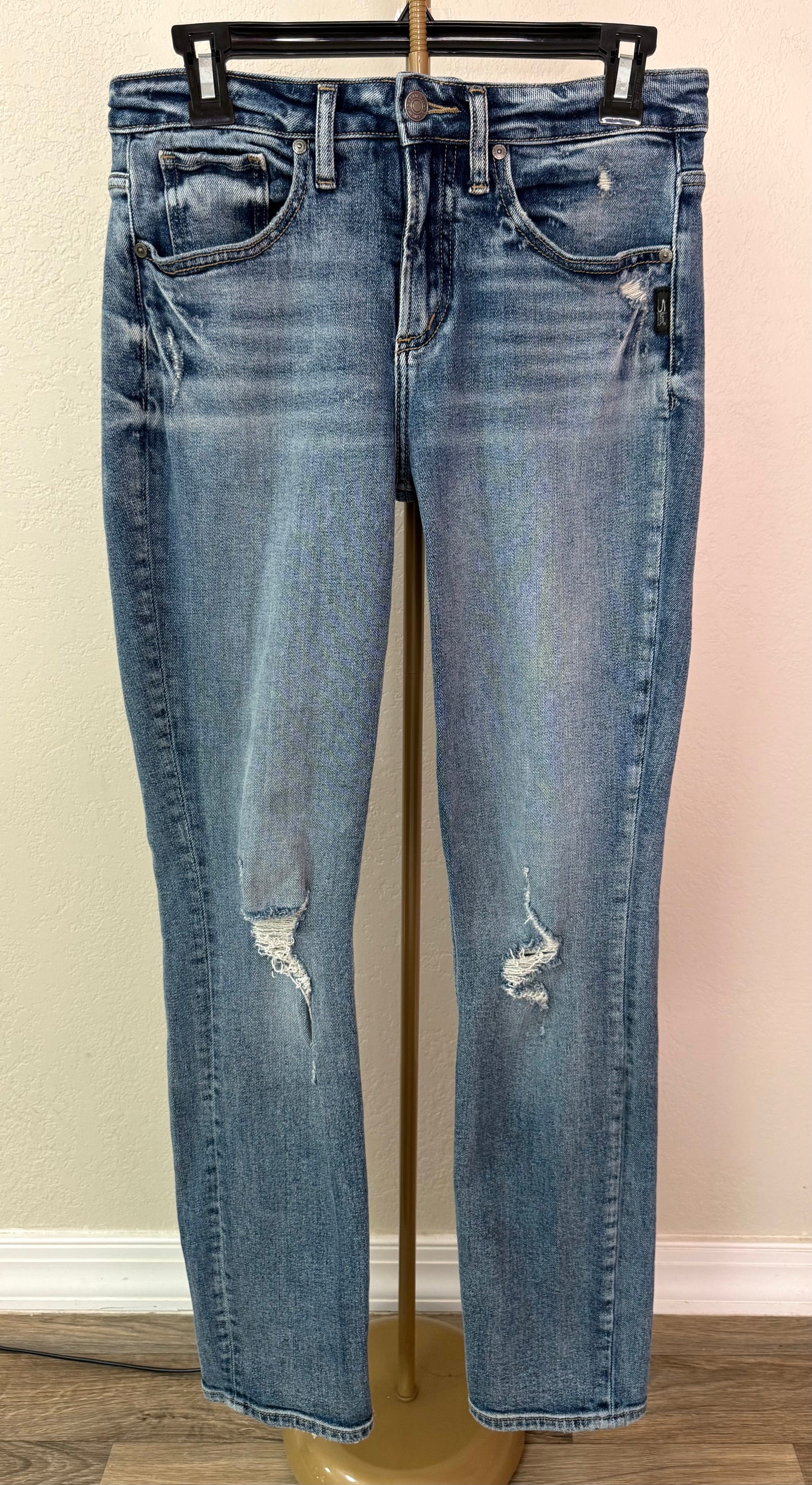 Women's Silver Jeans Beau Girlfriend Fit - W26/L28.5 ($98 Retail Price)