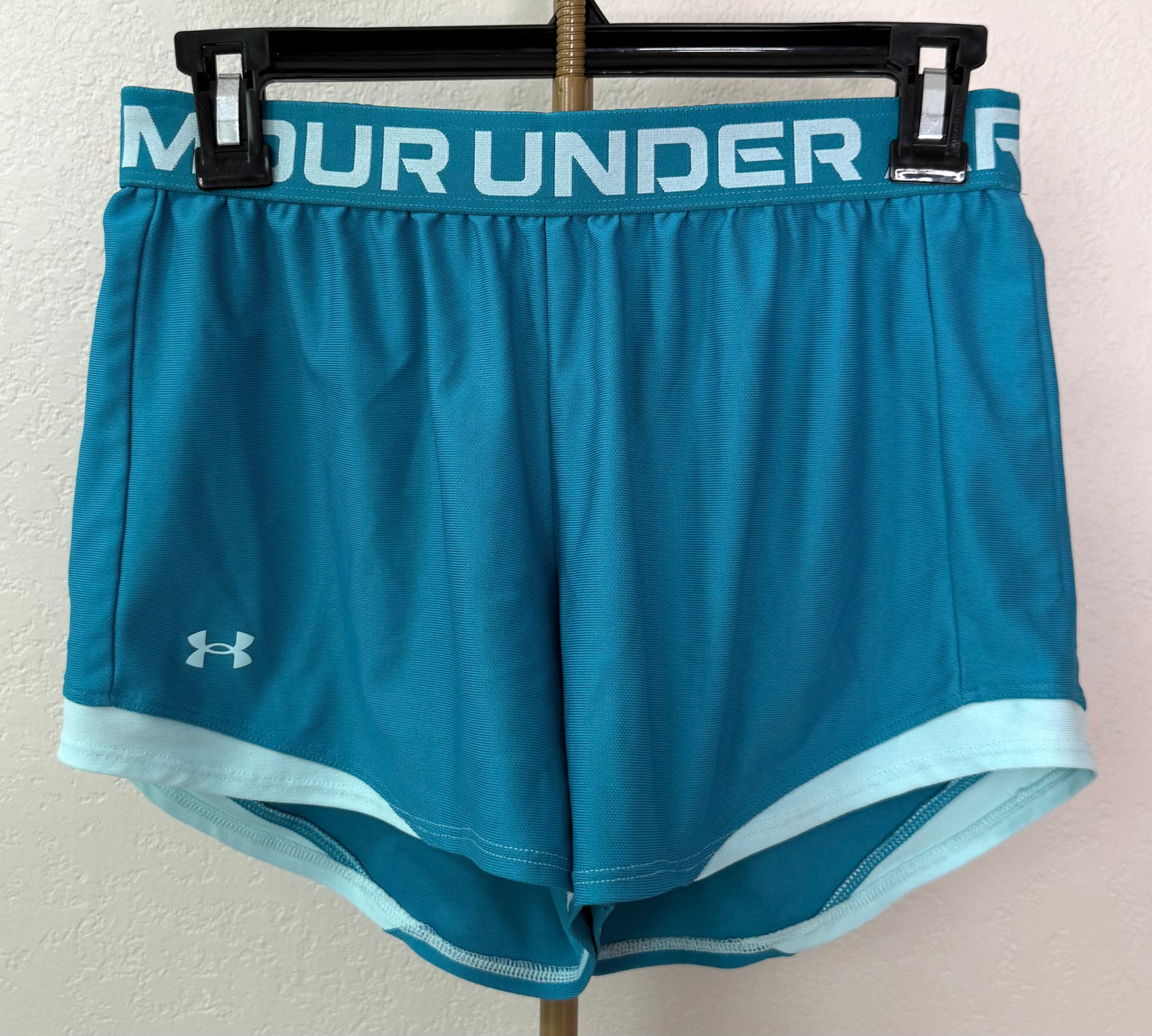 Under Armour Shorts - Small