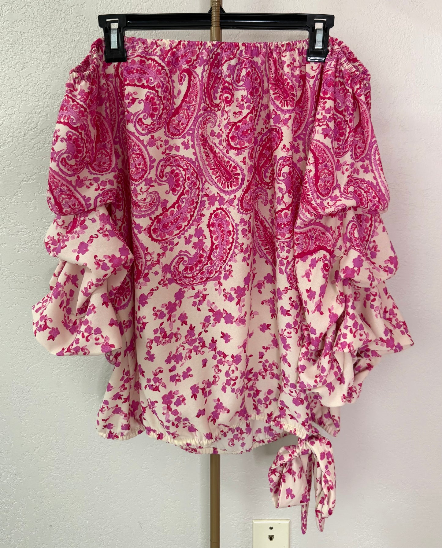 CeCe Boutique Top - XL