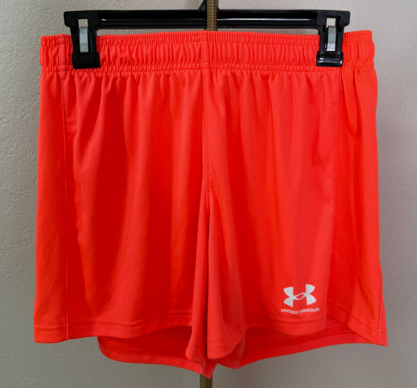 Women's Under Armour Shorts - Small