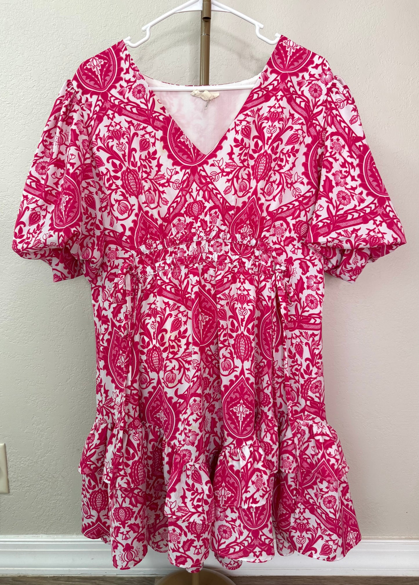 Entro Boutique Dress - Large (Discounted - See Stain In Second Picture)