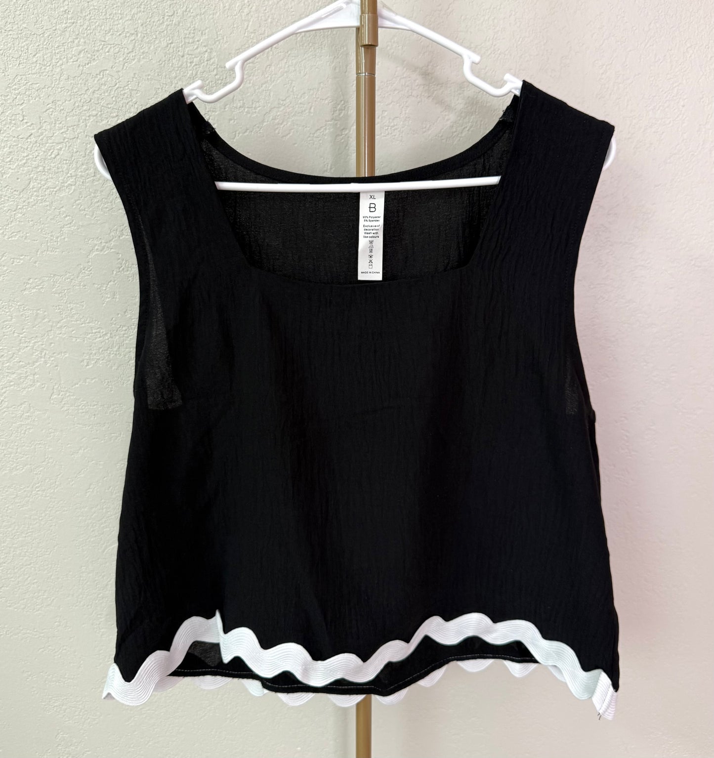 Two Piece Set - XL (Cropped)